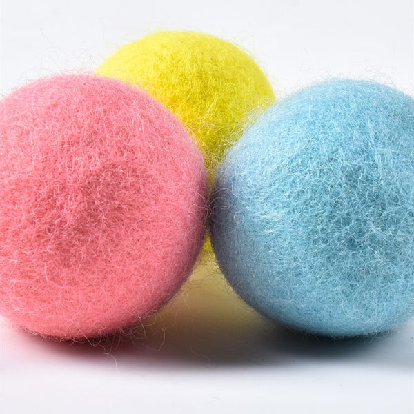 Interactive Ball Toy for Cats with Sounds, Fillable with Catnip