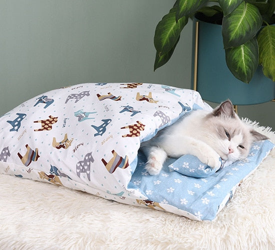 Warm Pets Bed Winter Plush Nest Sleeping Bags for Small Dogs and Cats