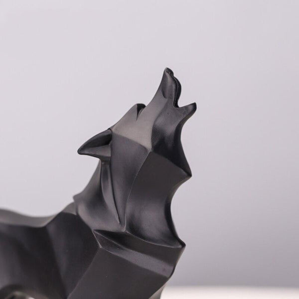 Howling Wolf Decor Statue