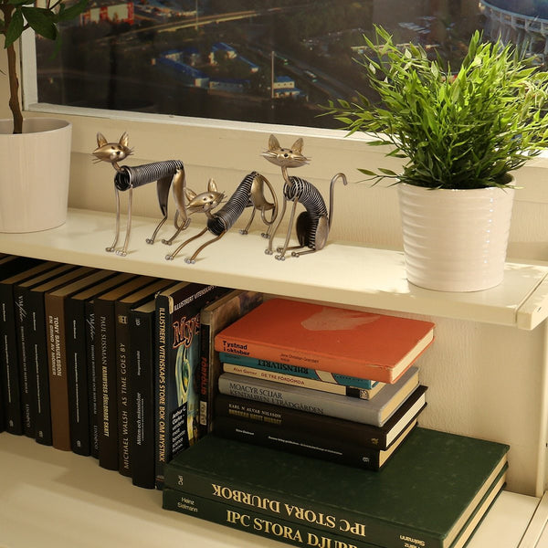 Iron Cats Figurines Handmade Metal Sculpture