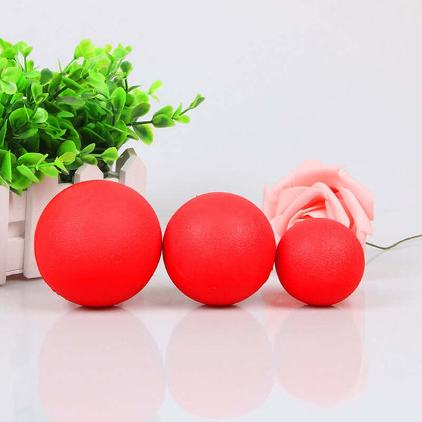 50-70mm Solid Rubber Bouncy Ball For Dogs Red Color Chew Resistant