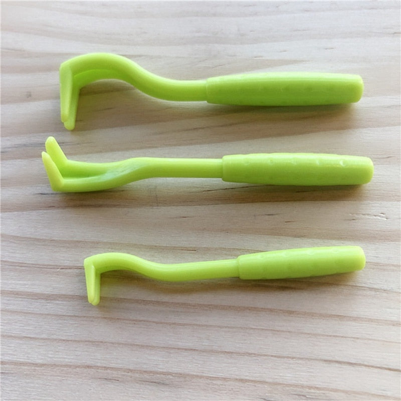 Pet Tick Remover Tool Plastic Hook Cat and Dog Grooming 3 Piece Set